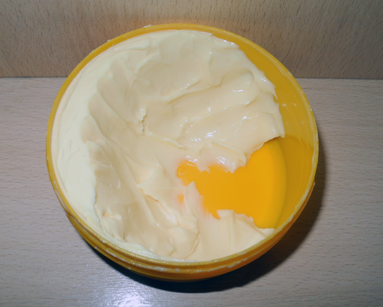 Nip+Fab Mango Smoothie  Dry Skin Fix Body Butter Review inside