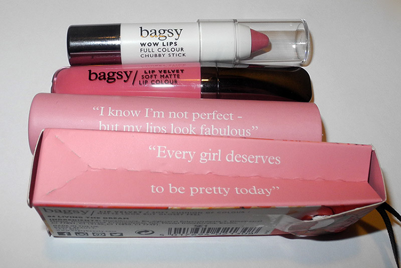 Bagsy Lip Velvet And Wow Lips Review and Swatches living th dream and happy days